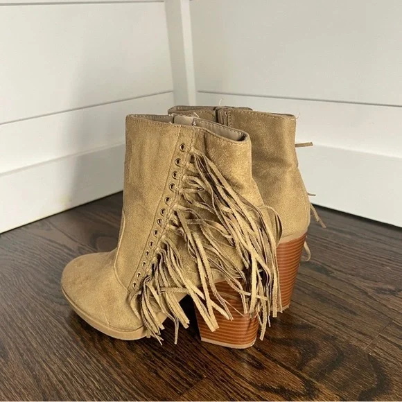 Y Not ? Fringe Ankle Booties - Picture 5 of 7